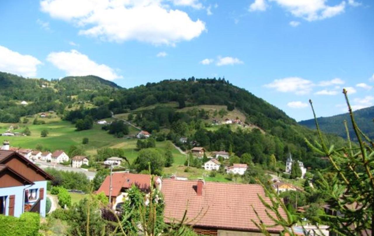 Appartement Cosy A Cornimont 30 M² Avec Terrasse Et Vue Montagne Exterior foto
