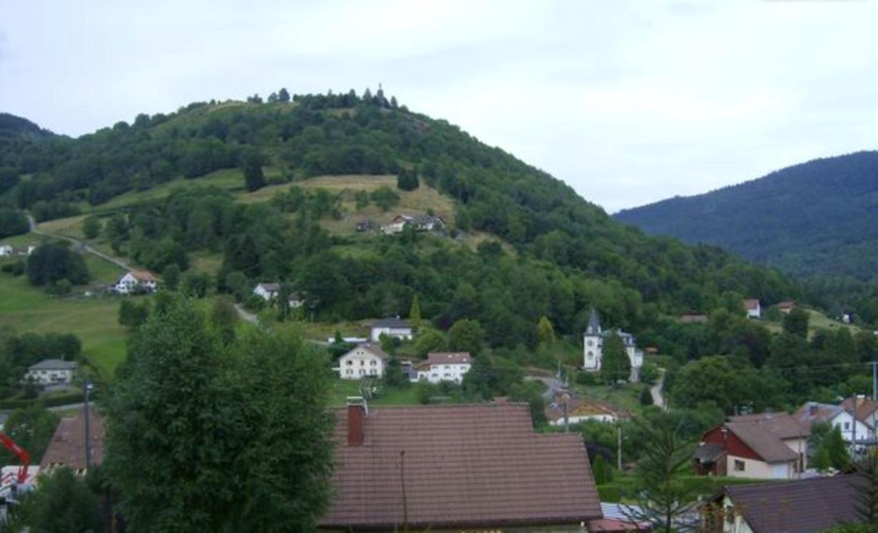 Appartement Cosy A Cornimont 30 M² Avec Terrasse Et Vue Montagne Exterior foto